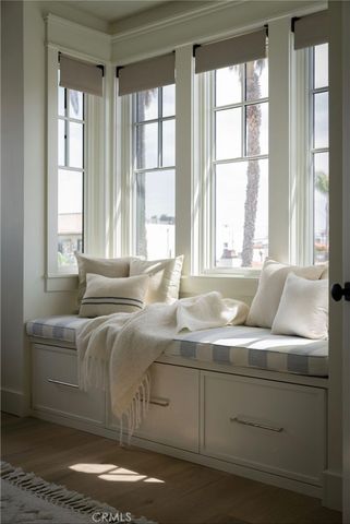 153 Granada Avenue, Long Beach, CA 90803