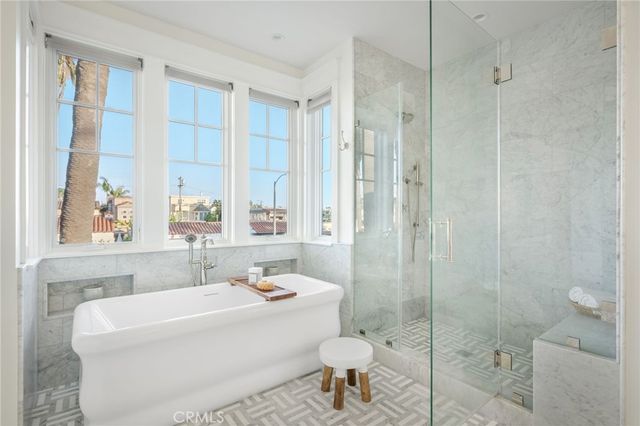 153 Granada Avenue, Long Beach, CA 90803