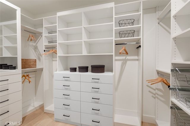 153 Granada Avenue, Long Beach, CA 90803