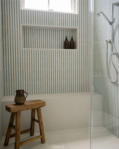 153 Granada Avenue, Long Beach, CA 90803