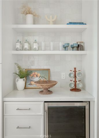 153 Granada Avenue, Long Beach, CA 90803