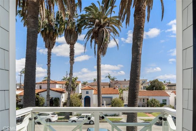 153 Granada Avenue, Long Beach, CA 90803