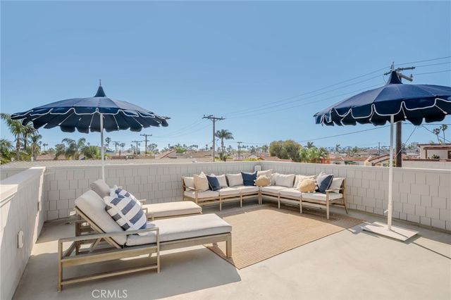 153 Granada Avenue, Long Beach, CA 90803