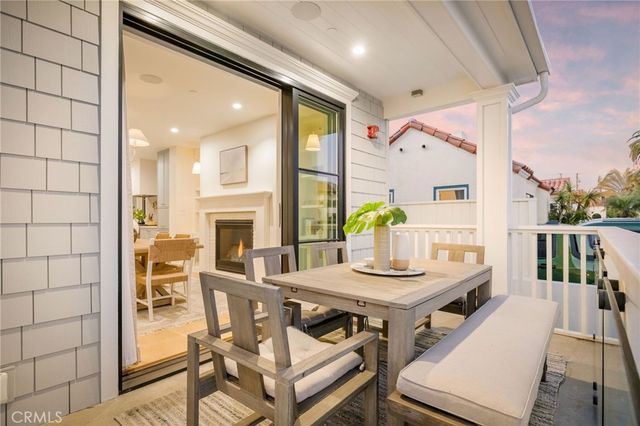 153 Granada Avenue, Long Beach, CA 90803