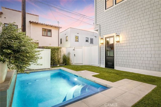 153 Granada Avenue, Long Beach, CA 90803