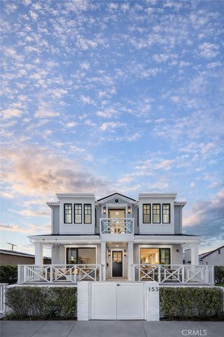 153 Granada Avenue, Long Beach, CA 90803