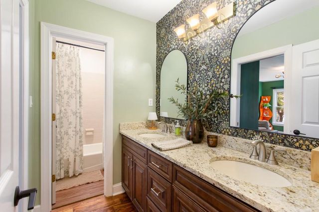 3712 Wedgewood Chase, Peachtree Corners, GA 30092