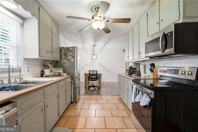 40 Oak Hill Drive, Winder, GA 30680