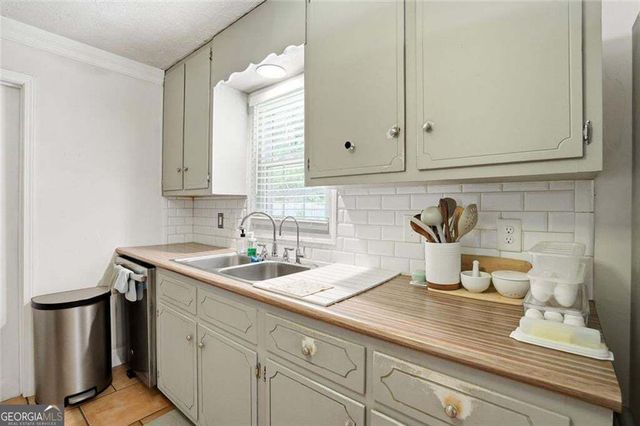 40 Oak Hill Drive, Winder, GA 30680