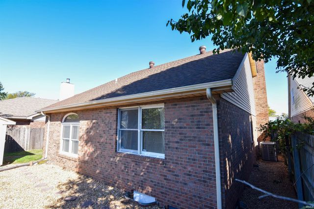 6015 E Walnut Street, Evansville, IN 47715