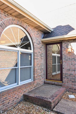 6015 E Walnut Street, Evansville, IN 47715