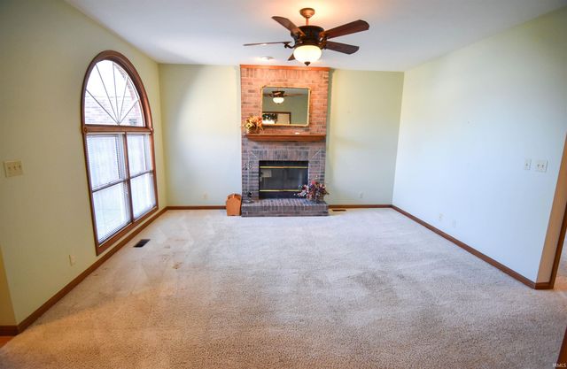 6015 E Walnut Street, Evansville, IN 47715