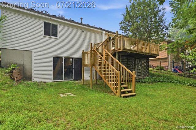 5608 Clinton River Drive, Waterford Charter Township, MI 48327