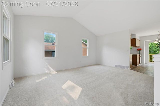 5608 Clinton River Drive, Waterford Charter Township, MI 48327