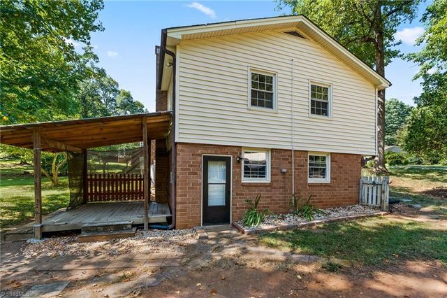5701 Buddingwood Drive, Greensboro, NC 27409