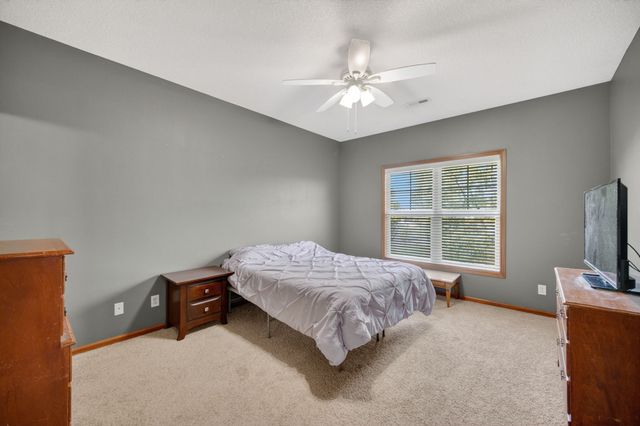 2702 NE Oak Drive 8, Ankeny, IA 50021
