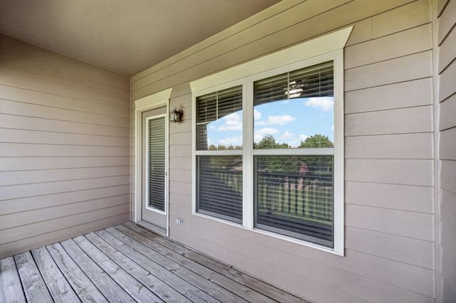 2702 NE Oak Drive 8, Ankeny, IA 50021