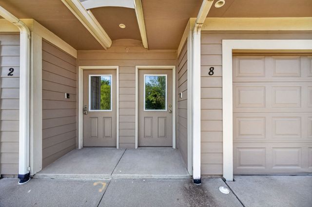 2702 NE Oak Drive 8, Ankeny, IA 50021