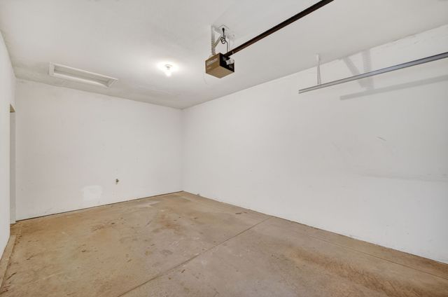 2702 NE Oak Drive 8, Ankeny, IA 50021