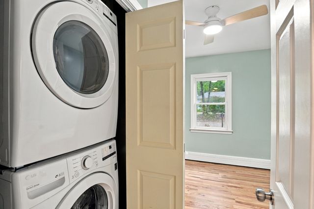 7 Earl Rd, Plymouth, MA 02360