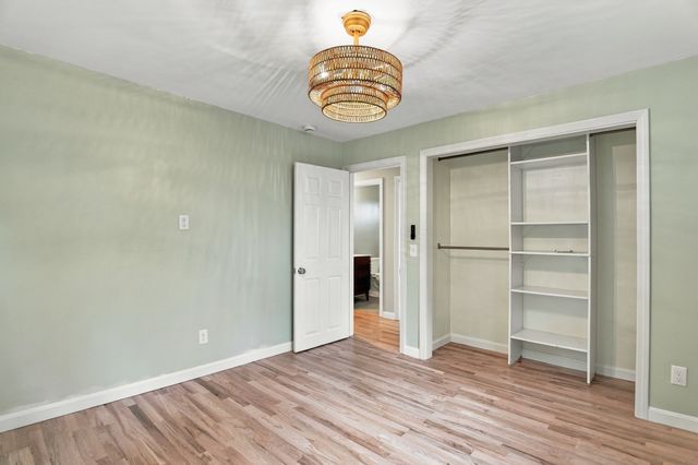 7 Earl Rd, Plymouth, MA 02360