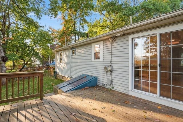 7 Earl Rd, Plymouth, MA 02360