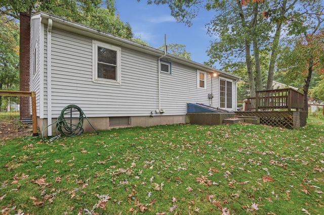7 Earl Rd, Plymouth, MA 02360