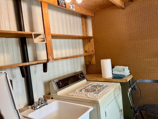 8144 RIDGE DALE AVENUE, Brooksville, FL 34613