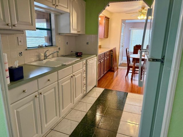 8144 RIDGE DALE AVENUE, Brooksville, FL 34613