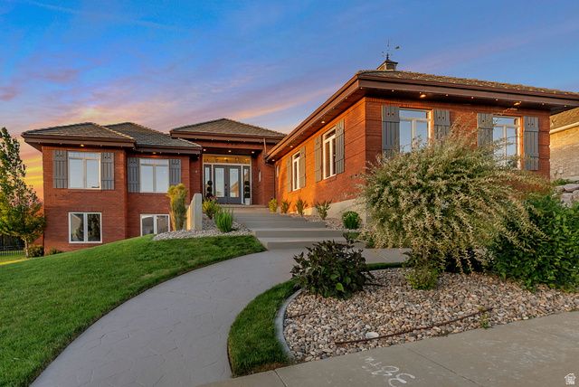 1007 E EAGLEWOOD DR, North Salt Lake, UT 84054