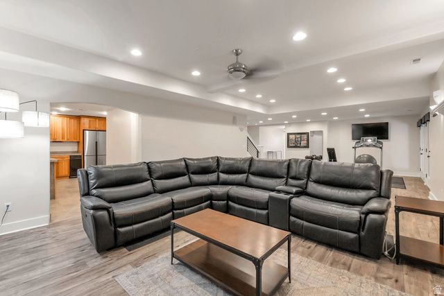 1007 E EAGLEWOOD DR, North Salt Lake, UT 84054