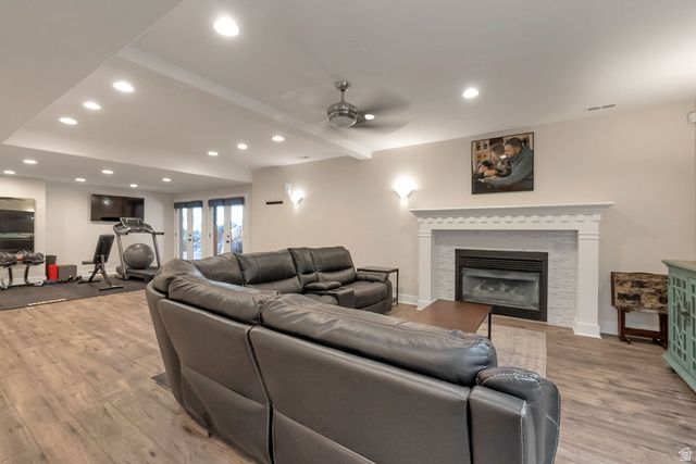 1007 E EAGLEWOOD DR, North Salt Lake, UT 84054