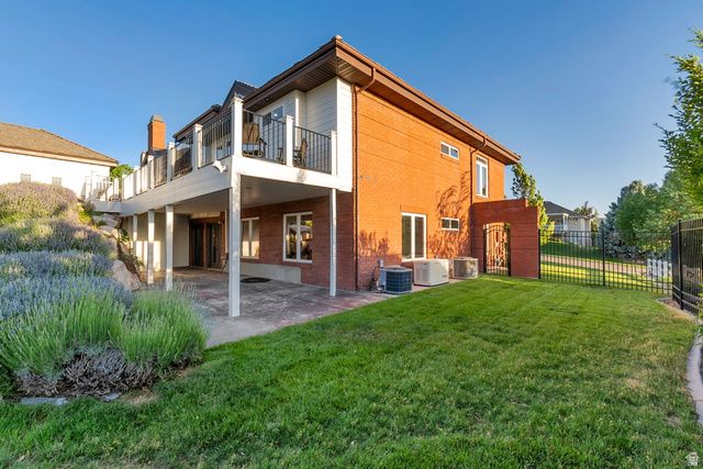 1007 E EAGLEWOOD DR, North Salt Lake, UT 84054