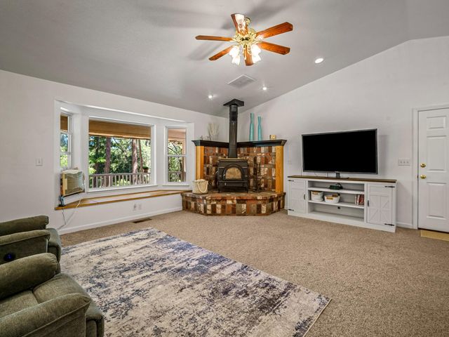 5220 Cosumnes Mine Rd, Somerset, CA 95684