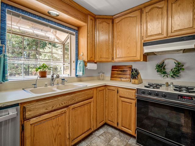 5220 Cosumnes Mine Rd, Somerset, CA 95684