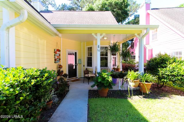 10 Mariners Court, Port Royal, SC 29935