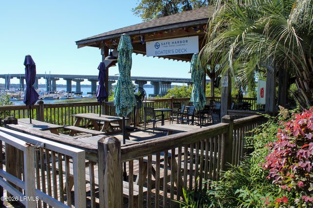 10 Mariners Court, Port Royal, SC 29935