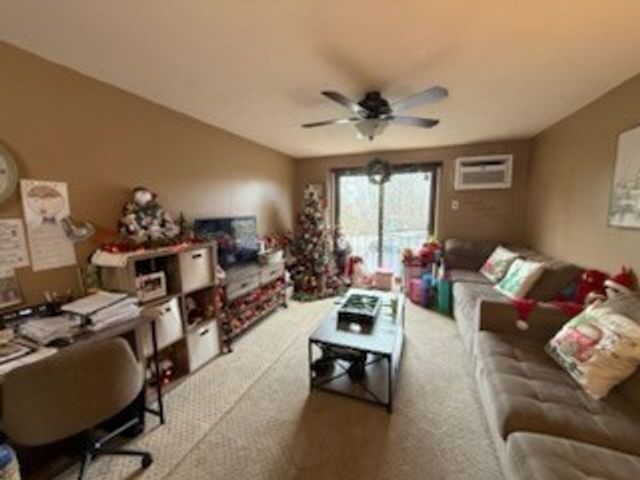 139 King Street 204, Franklin, MA 02038