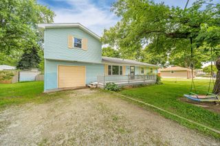 1609 S Irvington Drive, Yorktown, IN 47396