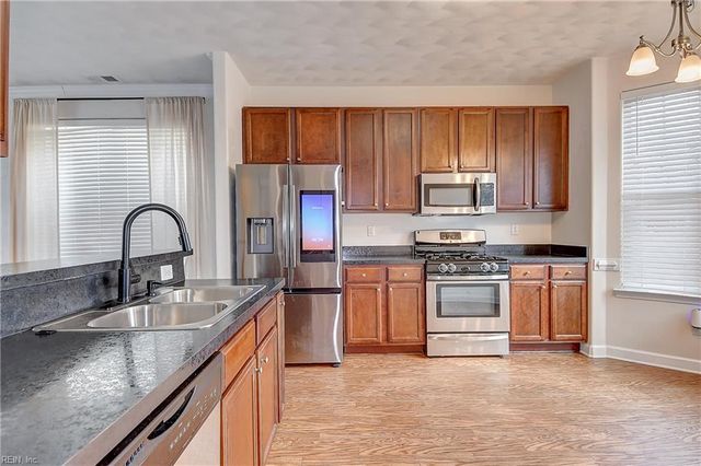 1673 Briarfield RD, Hampton, VA 23669