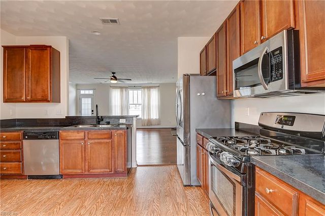 1673 Briarfield RD, Hampton, VA 23669