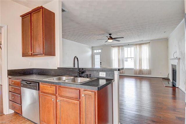 1673 Briarfield RD, Hampton, VA 23669