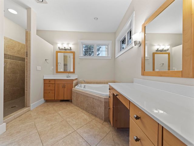 32 Innovacion Ln, Hot Springs Village, AR 71909
