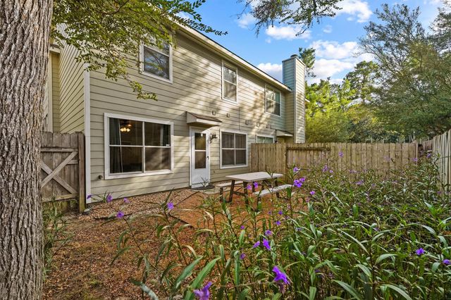 195 S Walden Elms Circle, The Woodlands, TX 77382