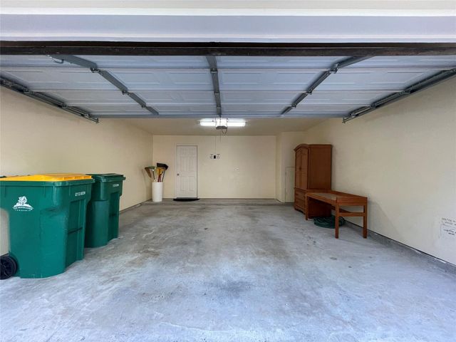 195 S Walden Elms Circle, The Woodlands, TX 77382