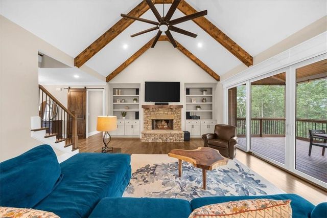 7560 Crestline Drive, Dawsonville, GA 30534