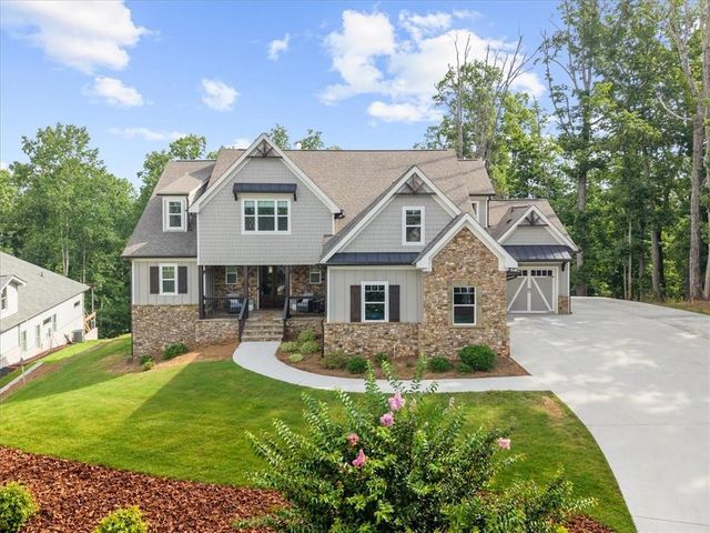 7560 Crestline Drive, Dawsonville, GA 30534