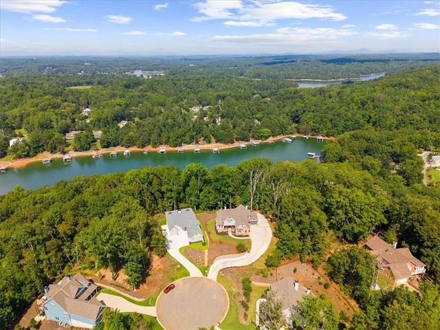 7560 Crestline Drive, Dawsonville, GA 30534
