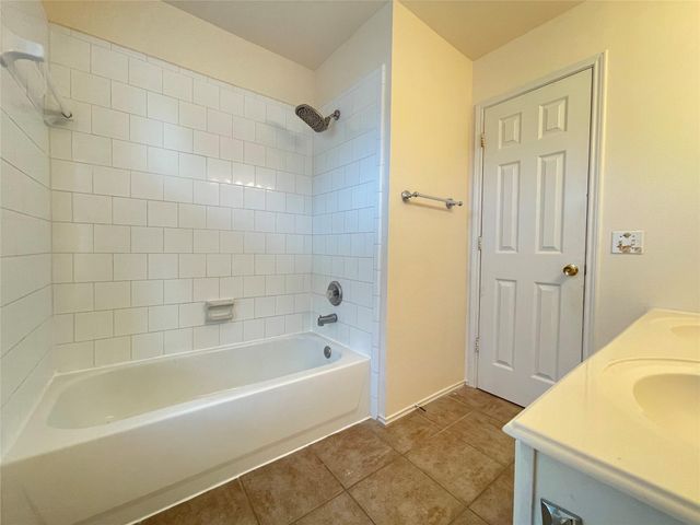11023 Avery Trace Court, Houston, TX 77065