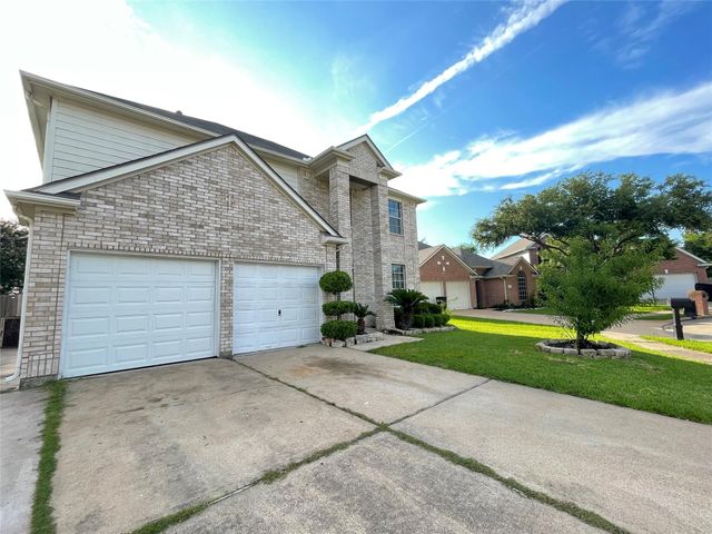 11023 Avery Trace Court, Houston, TX 77065